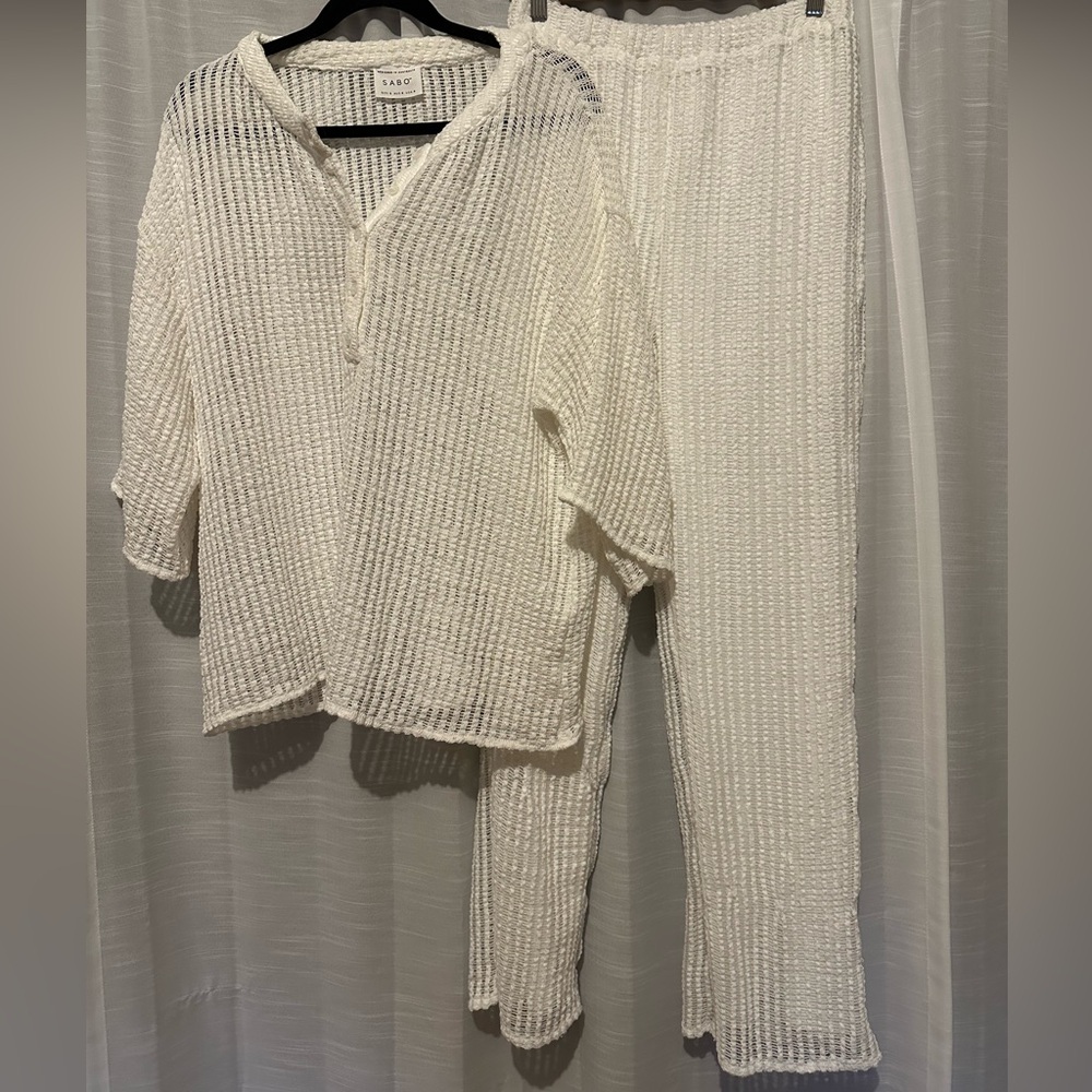 SABO White Textured Knit Top and Pants Set